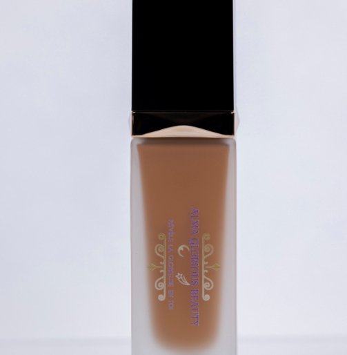 GLORIOUS LIQUID COVERAGE FOUNDATION PURE MATTE #L8(1)